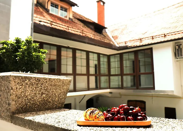 Pensjonat Petkovsek And Lublana