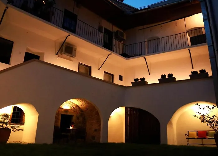 招待所 Petkovsek And 3*